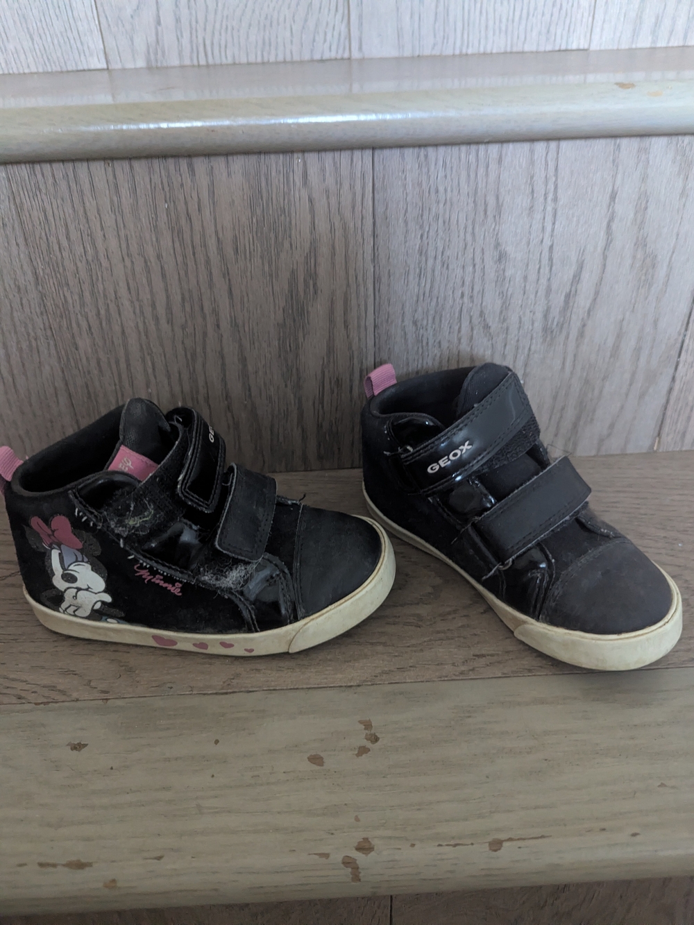 Geox x Disney Minnie Mouse High Top Sneakers EU 24 US 8